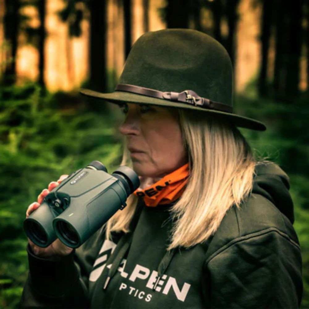Alpen Apex XP 10x42 ED Binoculars with Laser Rangefinder
